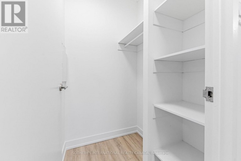 117 - 191 SHERBOURNE STREET, Toronto (Moss Park), Ontario, M5A3X1