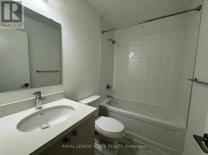 924 - 51 CLARINGTON BOULEVARD, Clarington (Bowmanville), Ontario, L1C7J8