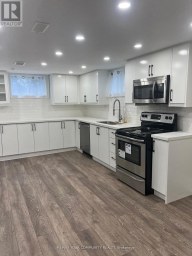 23 IRWIN AVENUE Aurora (Aurora Village) Ontario photo 1