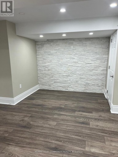 23 IRWIN AVENUE, Aurora (Aurora Village), Ontario, L4G3G1