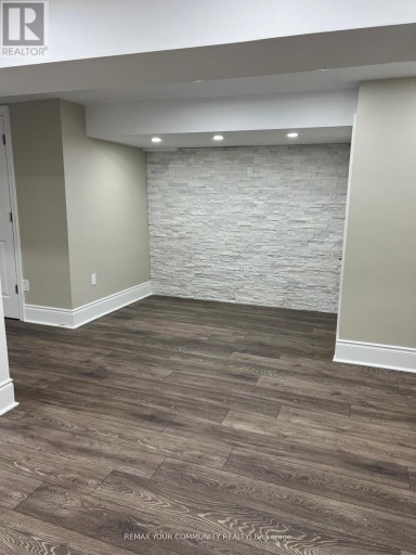 23 IRWIN AVENUE, Aurora (Aurora Village), Ontario, L4G3G1