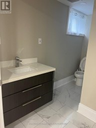 23 IRWIN AVENUE Aurora (Aurora Village) Ontario photo 3