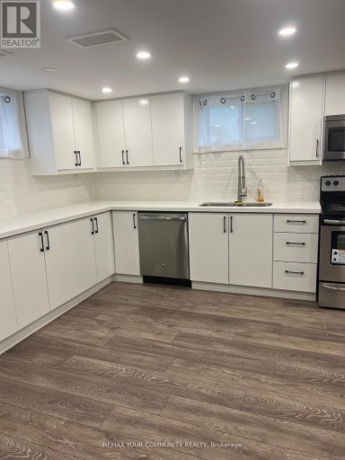 23 IRWIN AVENUE, Aurora (Aurora Village), Ontario, L4G3G1