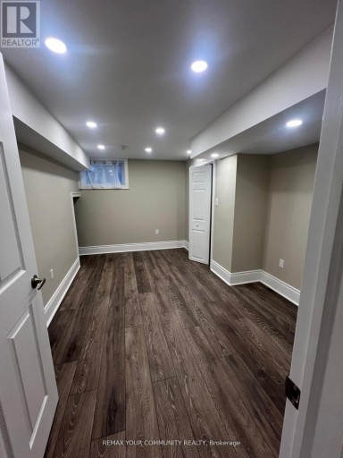 23 IRWIN AVENUE, Aurora (Aurora Village), Ontario, L4G3G1
