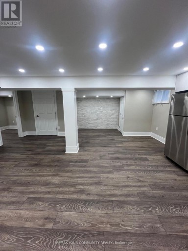 23 IRWIN AVENUE, Aurora (Aurora Village), Ontario, L4G3G1