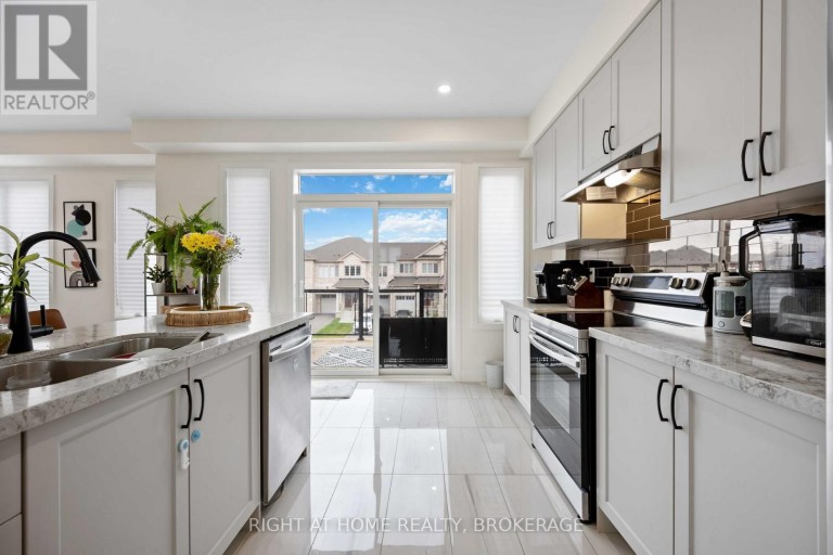 UPPER - 11707 TENTH LINE, Whitchurch-Stouffville (Stouffville), Ontario, L6B1A8