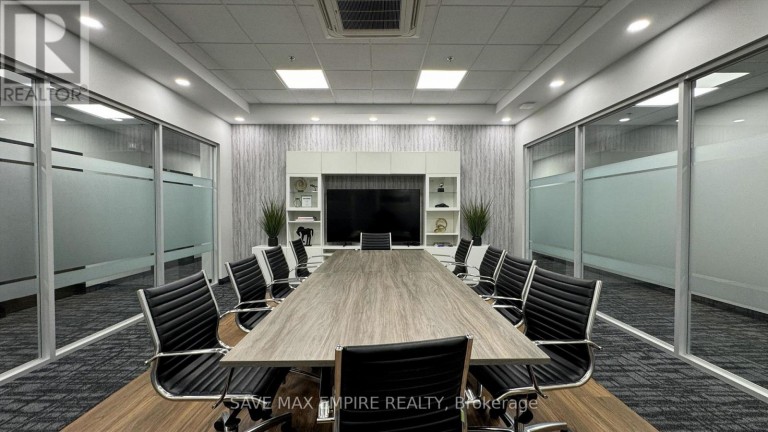 305 - 1670 NORTH SERVICE ROAD, Oakville (QE Queen Elizabeth), Ontario, L6H7G3