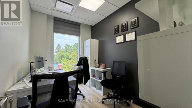 305 - 1670 NORTH SERVICE ROAD, Oakville (QE Queen Elizabeth), Ontario, L6H7G3