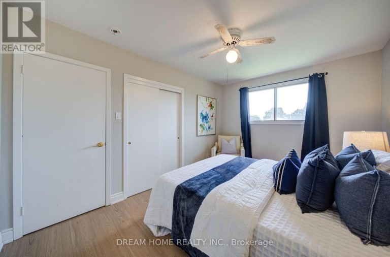 1323 SHAMIR CRESCENT, Mississauga (Erindale), Ontario, L5C1L2