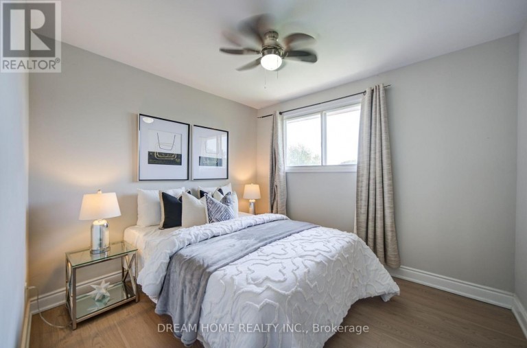1323 SHAMIR CRESCENT, Mississauga (Erindale), Ontario, L5C1L2