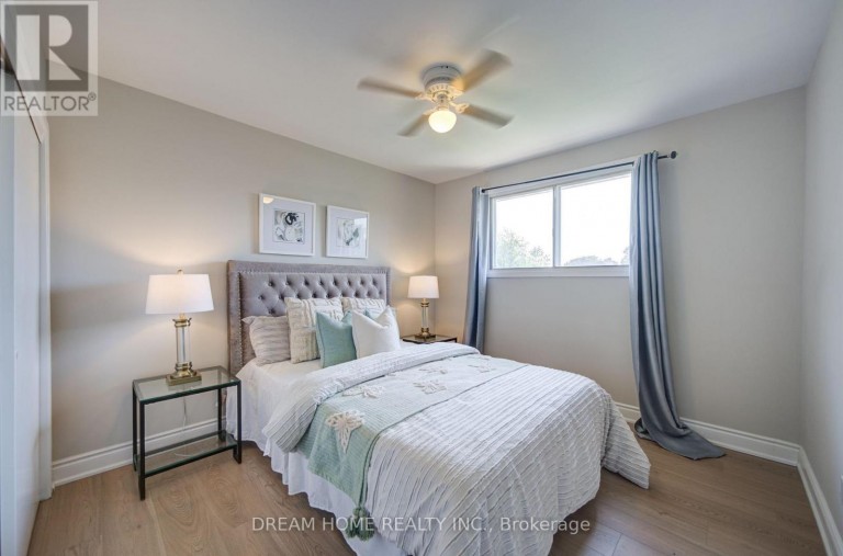 1323 SHAMIR CRESCENT, Mississauga (Erindale), Ontario, L5C1L2