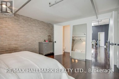7 - 6 BARTLETT AVENUE Toronto (Dovercourt-Wallace Emerson-Junction) Ontario photo 13