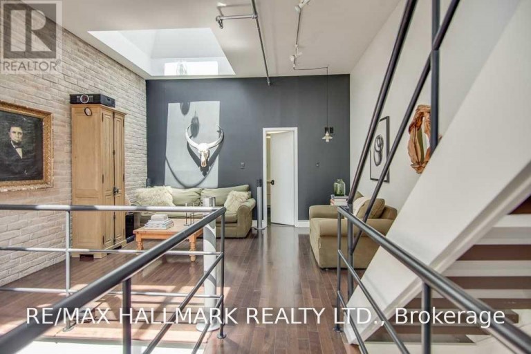 7 - 6 BARTLETT AVENUE, Toronto (Dovercourt-Wallace Emerson-Junction), Ontario, M6H3E8