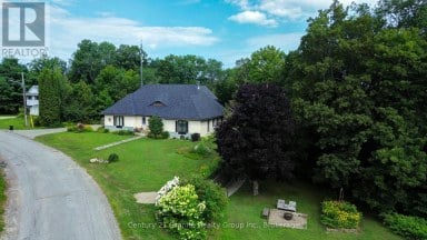 41 MAPLE STREET Bancroft (Bancroft Ward) Ontario photo 2