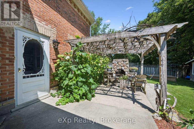 650 ST DAVID ST, NORTH ROAD, Centre Wellington (Fergus), Ontario, N1M2K7