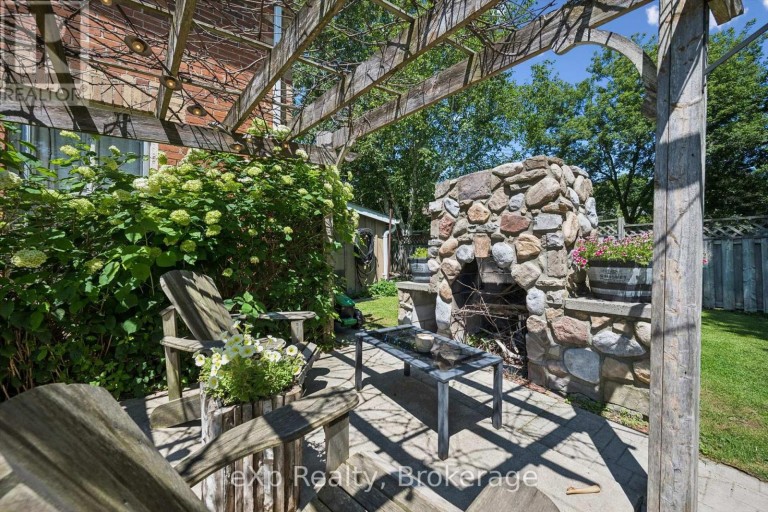 650 ST DAVID ST, NORTH ROAD, Centre Wellington (Fergus), Ontario, N1M2K7
