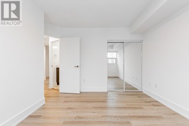 N2106 - 201 SHERBOURNE STREET Toronto (Moss Park) Ontario photo 10