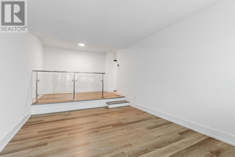 N2106 - 201 SHERBOURNE STREET, Toronto (Moss Park), Ontario, M5A3X1