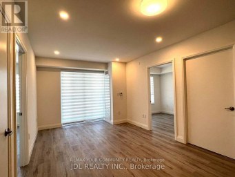 811 - 58 LAKESIDE TERRACE Barrie (Little Lake) Ontario photo 2