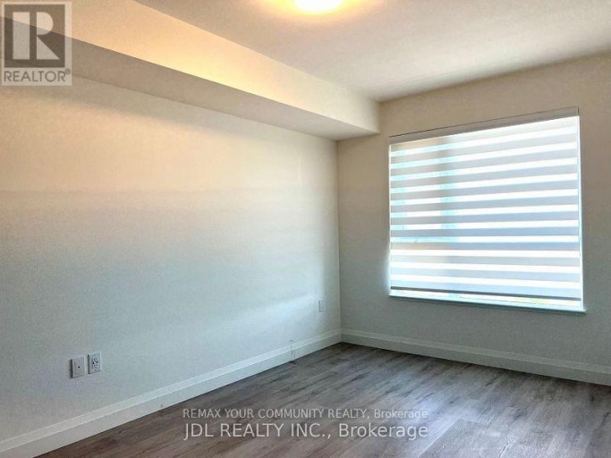 811 - 58 LAKESIDE TERRACE, Barrie (Little Lake), Ontario, L4M7B9