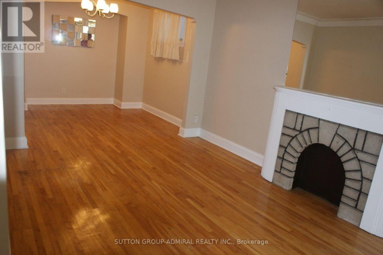 MAIN - 131 TIMES ROAD, Toronto (Briar Hill-Belgravia), Ontario, M6B3M3