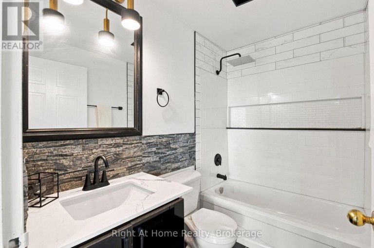 1215 - 11753 SHEPPARD AVENUE E, Toronto (Rouge), Ontario, M1B5M3