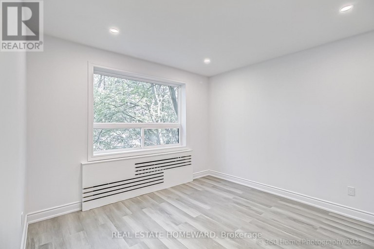 10 - 419 WOODBINE AVENUE, Toronto (The Beaches), Ontario, M4L3P7