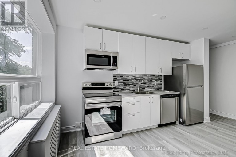 10 - 419 WOODBINE AVENUE, Toronto (The Beaches), Ontario, M4L3P7