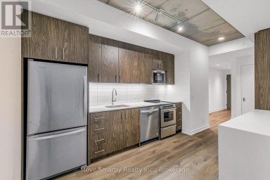 201 - 115 LARCHMOUNT AVENUE Toronto (South Riverdale) Ontario photo 3
