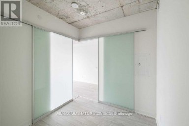 920 - 15 BASEBALL PLACE Toronto (South Riverdale) Ontario photo 6