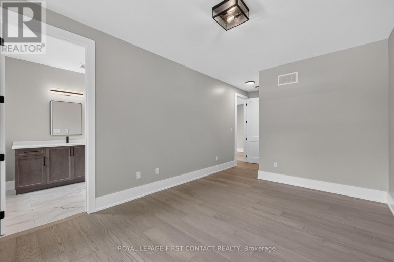 UPPER - 933 7TH LINE, Innisfil (Alcona), Ontario, L9S4G1