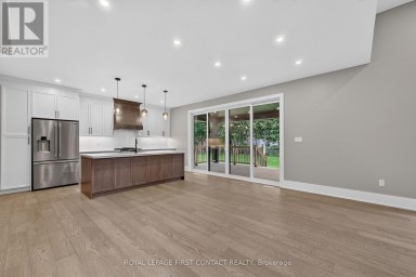 UPPER - 933 7TH LINE Innisfil (Alcona) Ontario photo 3