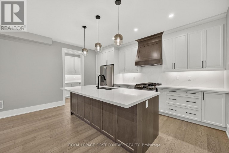 UPPER - 933 7TH LINE, Innisfil (Alcona), Ontario, L9S4G1