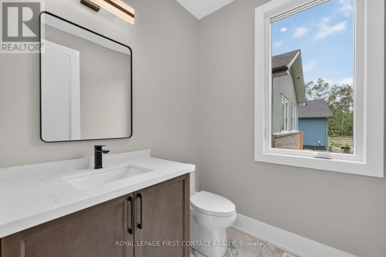 UPPER - 933 7TH LINE, Innisfil (Alcona), Ontario, L9S4G1