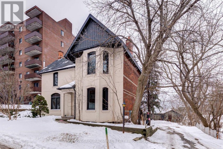 3 - 167 COLLIER STREET, Barrie (North Shore), Ontario, L4M1H6