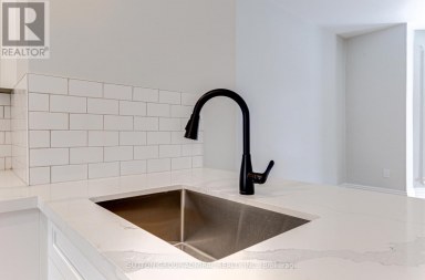 4U - 167 COLLIER STREET Barrie (North Shore) Ontario photo 20
