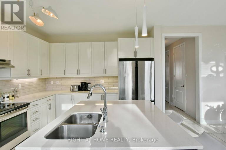 94 KIRBY AVENUE, Collingwood, Ontario, L9Y4B6