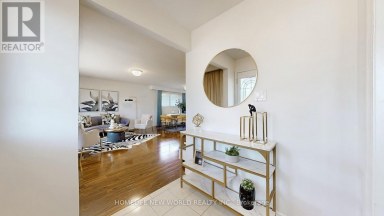 MAIN FLOOR - 93 CLARK AVENUE Markham (Thornhill) Ontario photo 3
