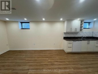 BSMT - 102 PAULART DRIVE Toronto (Islington-City Centre West) Ontario photo 9