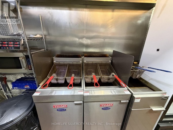 20 - 22 MAIN STREET S, Brampton (Downtown Brampton), Ontario, L6W2C3