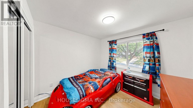 1486 BARKER AVENUE, Burlington (Mountainside), Ontario, L7P2R4