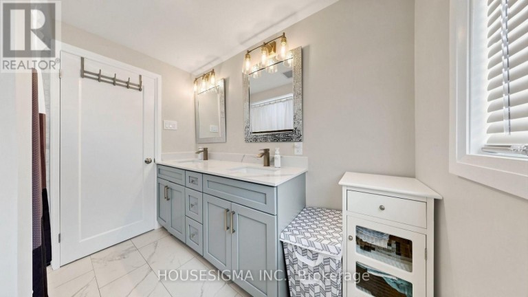 1486 BARKER AVENUE, Burlington (Mountainside), Ontario, L7P2R4