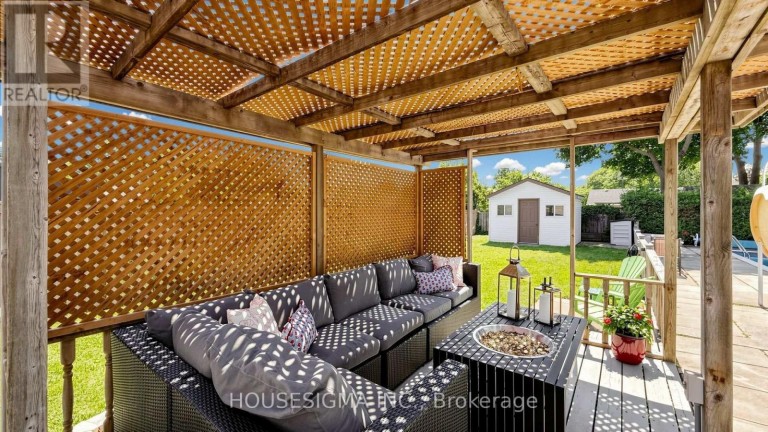 1486 BARKER AVENUE, Burlington (Mountainside), Ontario, L7P2R4