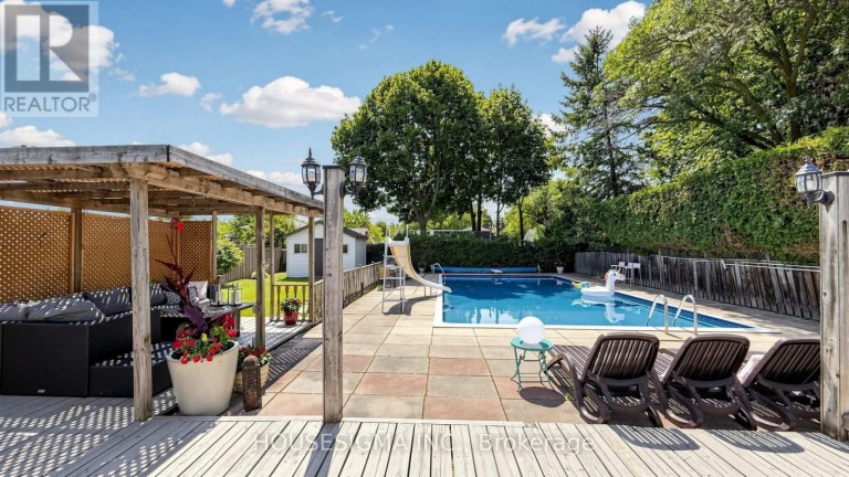 1486 BARKER AVENUE, Burlington (Mountainside), Ontario, L7P2R4