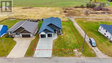 16 MINTO STREET S Minto Ontario photo 3