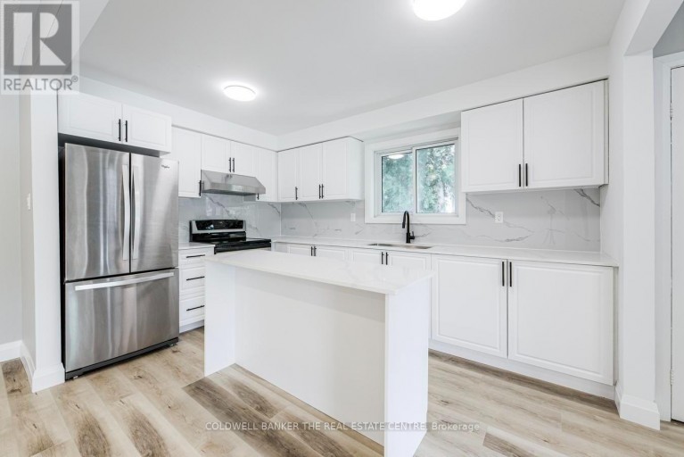 UPPER - 246 CHEROKEE BLVD BOULEVARD, Toronto (Pleasant View), Ontario, M2H2J7