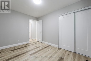 UPPER - 246 CHEROKEE BLVD BOULEVARD Toronto (Pleasant View) Ontario photo 16