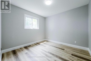 UPPER - 246 CHEROKEE BLVD BOULEVARD Toronto (Pleasant View) Ontario photo 17