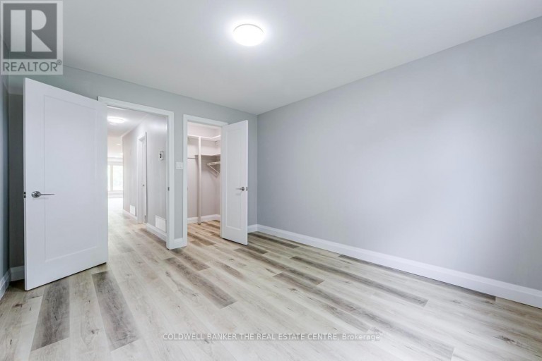 UPPER - 246 CHEROKEE BLVD BOULEVARD, Toronto (Pleasant View), Ontario, M2H2J7
