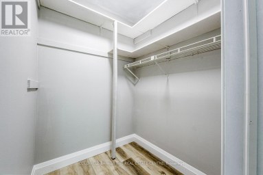 UPPER - 246 CHEROKEE BLVD BOULEVARD Toronto (Pleasant View) Ontario photo 21
